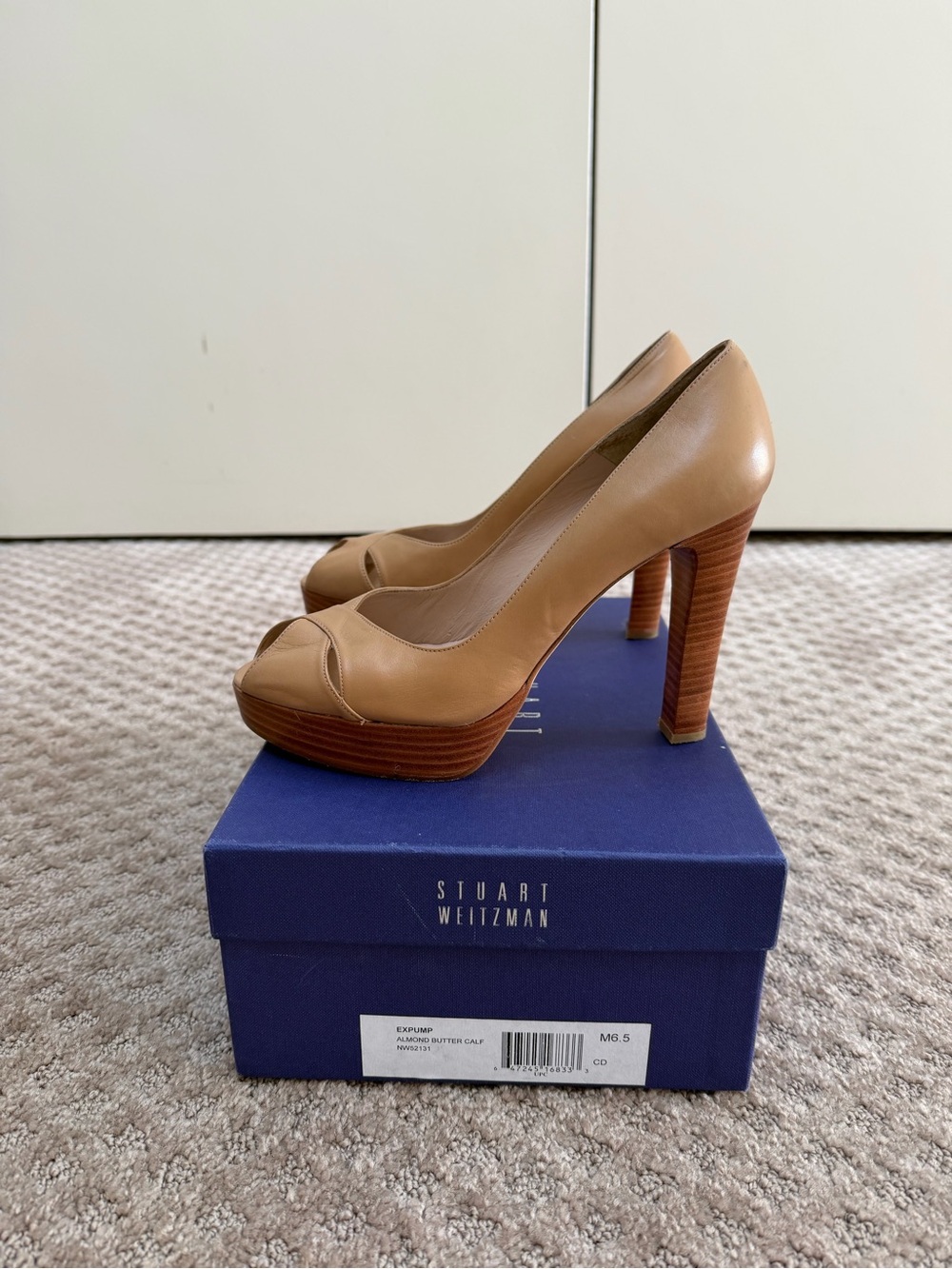 Stuart Weitzman Tan Leather Peep-Toe Platform Pumps